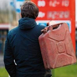 Цены на автотопливо в Беларуси повысятся, но не с 1 декабря